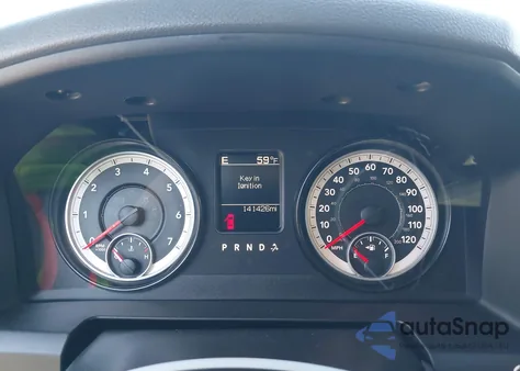 2014 Ram 1500 Express из США, поврежденный, VIN 3C6JR6AT8EG310199